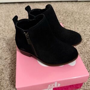 Gianni Bini Kids Black Textured Genuine Leather Boots in Toddler US9. New in box
